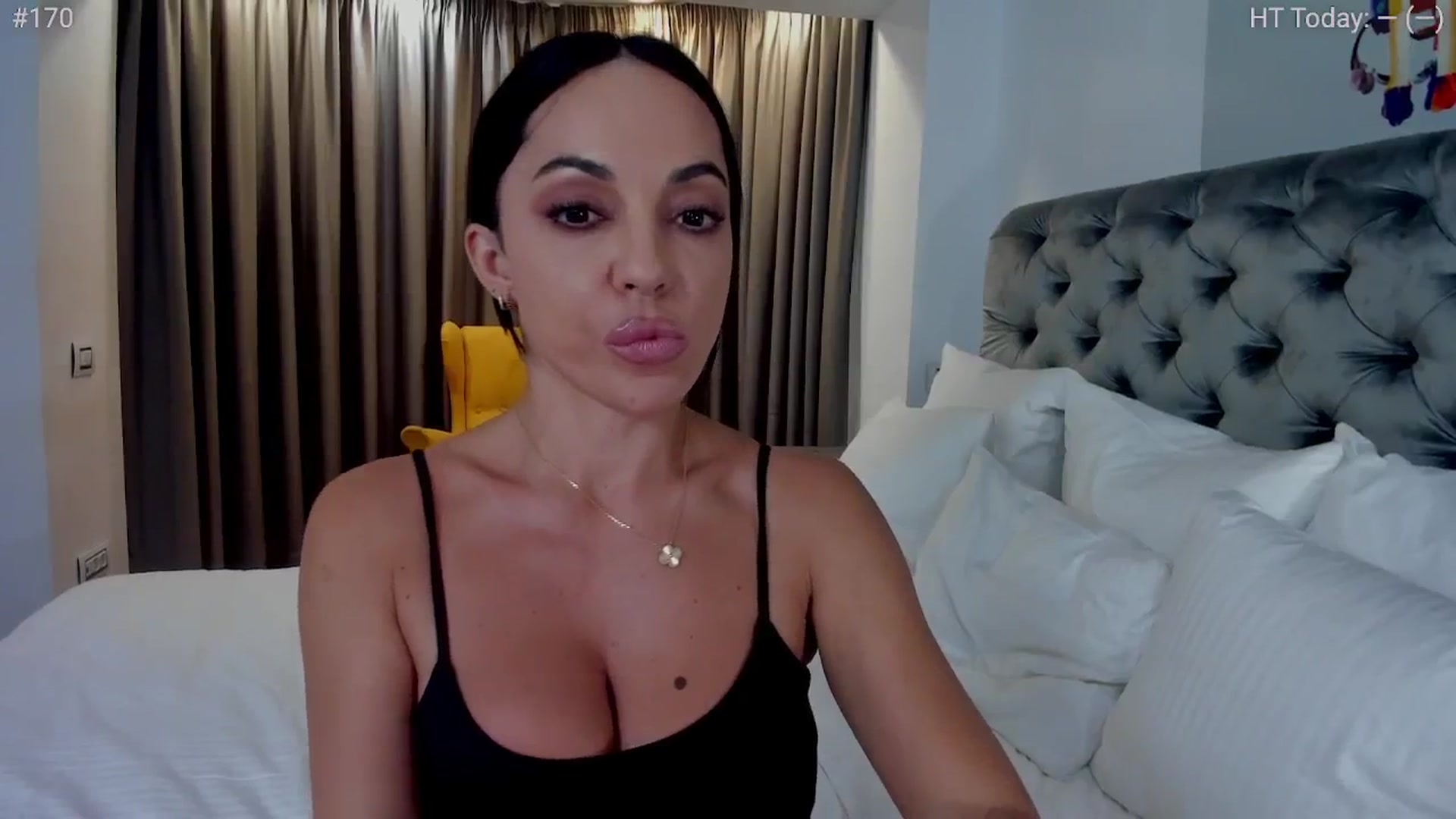 Gallery image thumbnail from girlboss's myfreecams stream on, 11/14/2024, 19:24 image 7 of 20