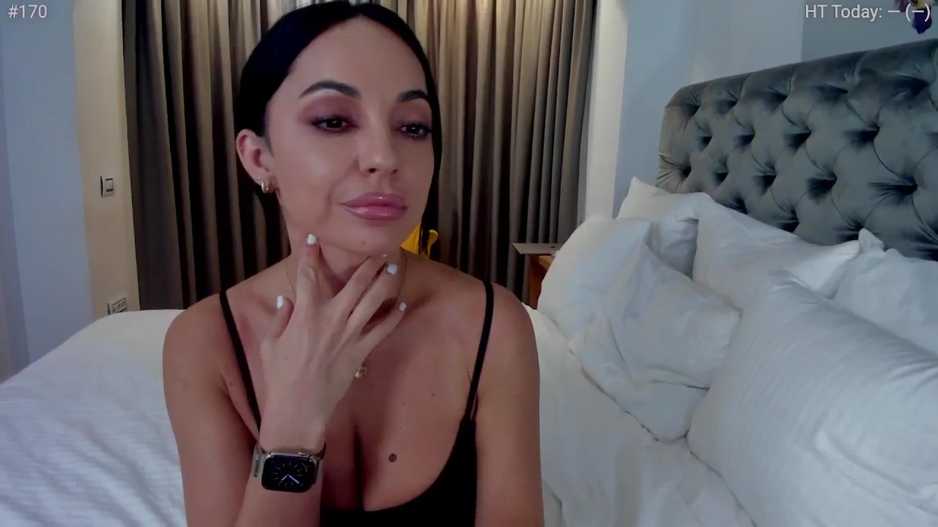 Gallery image thumbnail from girlboss's myfreecams stream on, 11/14/2024, 19:24 image 4 of 20