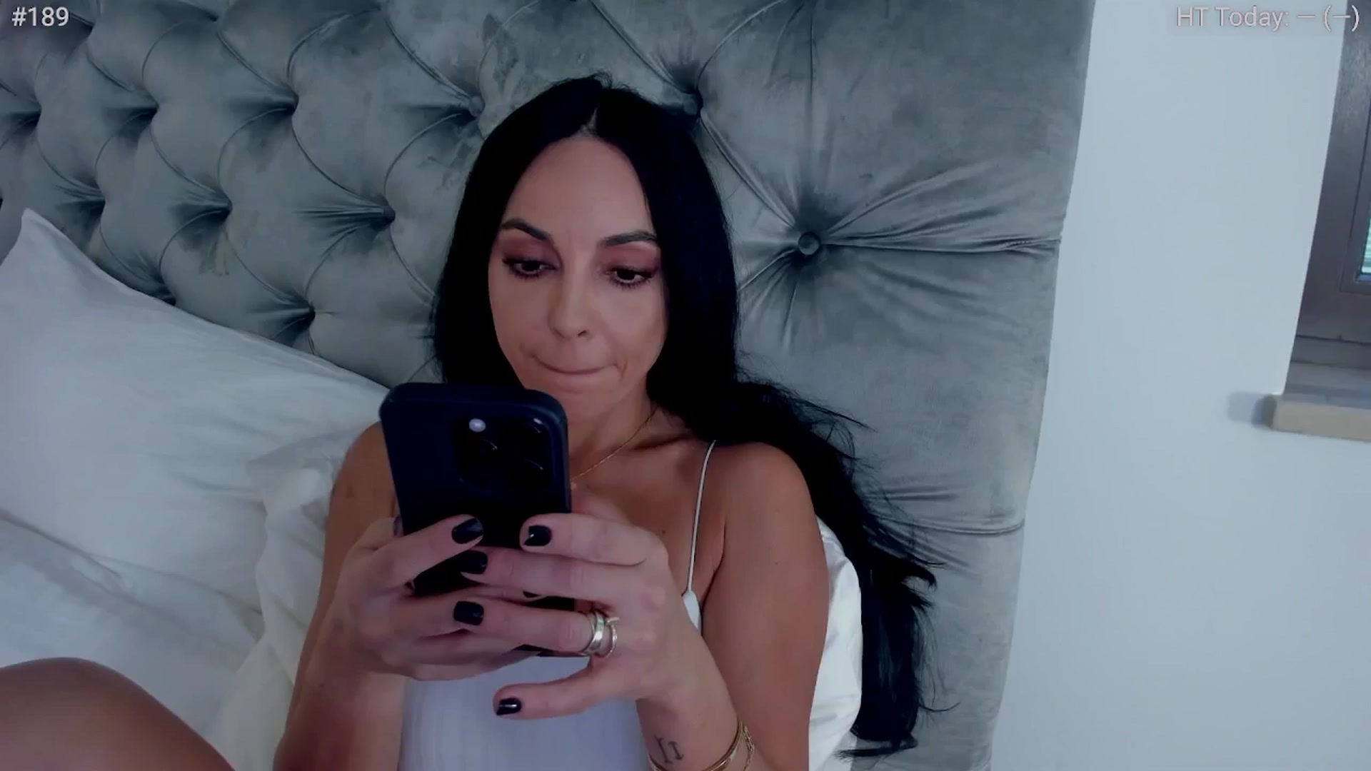 Gallery image thumbnail from girlboss's myfreecams stream on, 11/20/2024, 07:05 image 5 of 20