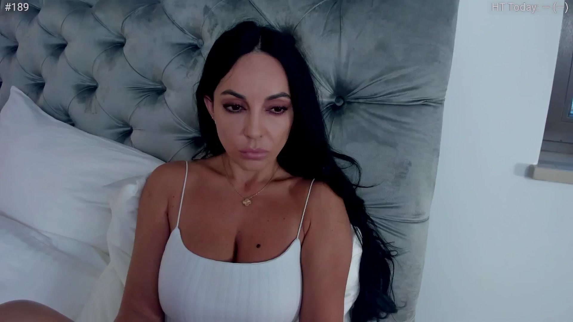 Gallery image thumbnail from girlboss's myfreecams stream on, 11/20/2024, 07:05 image 1 of 20