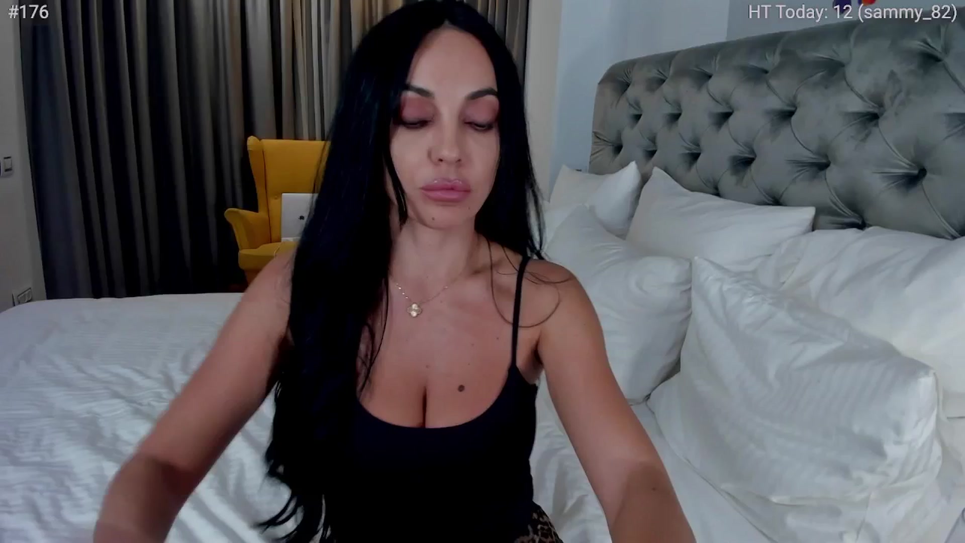 Gallery image thumbnail from girlboss's myfreecams stream on, 11/20/2024, 19:30 image 15 of 20