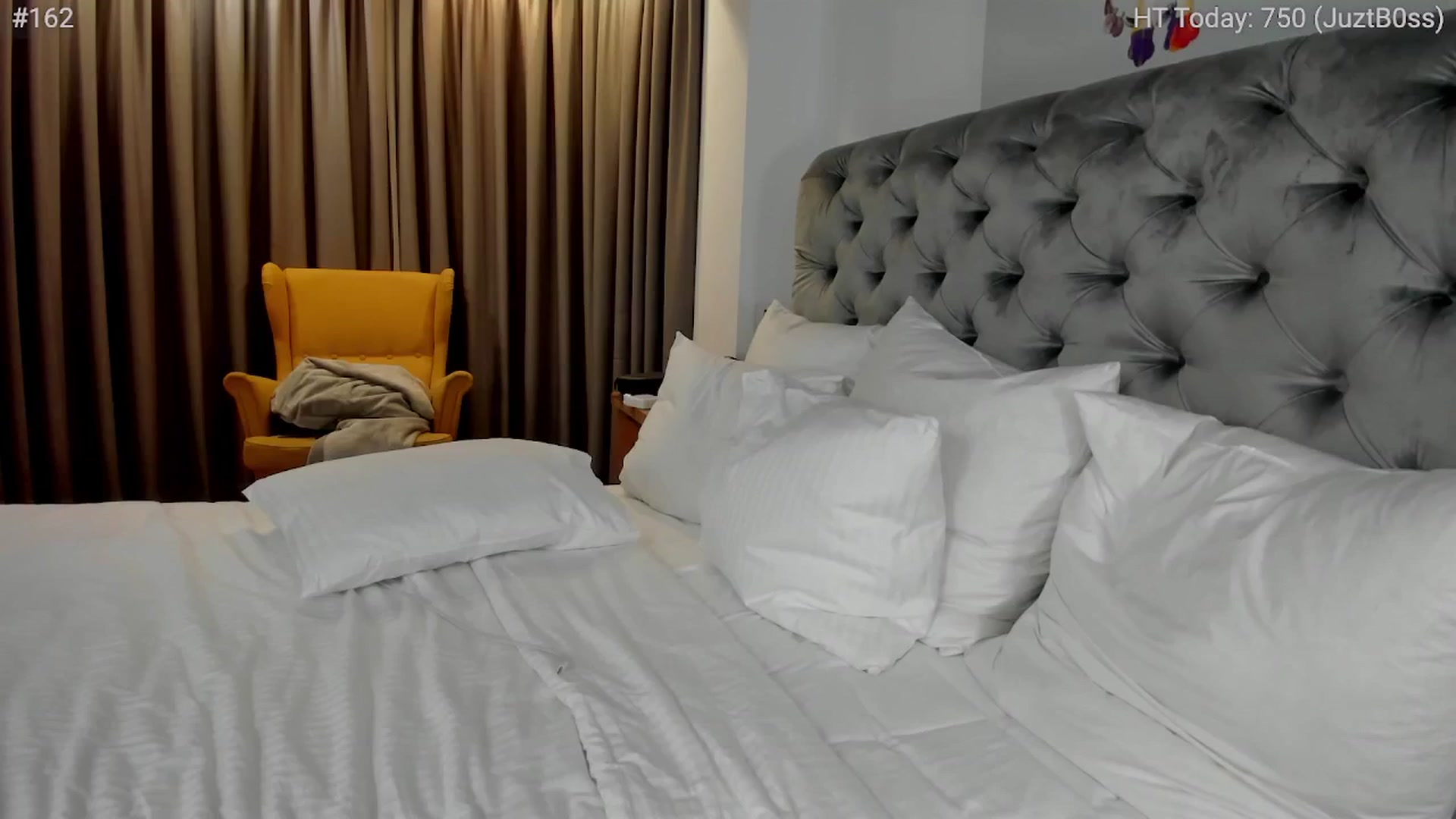 Gallery image thumbnail from girlboss's myfreecams stream on, 11/29/2024, 20:10 image 18 of 20