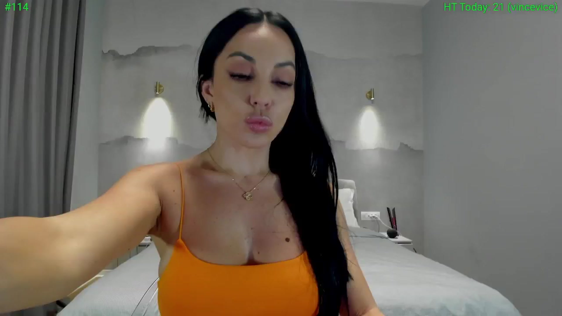 Gallery image thumbnail from girlboss's myfreecams stream on, 01/15/2025, 06:58 image 11 of 20