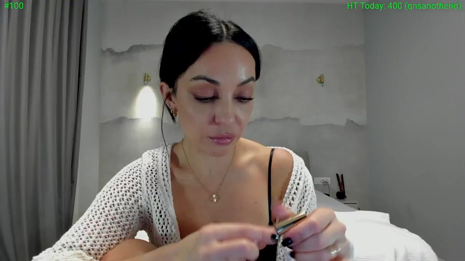 Gallery image thumbnail from girlboss's myfreecams stream on, 01/15/2025, 19:21 image 18 of 20