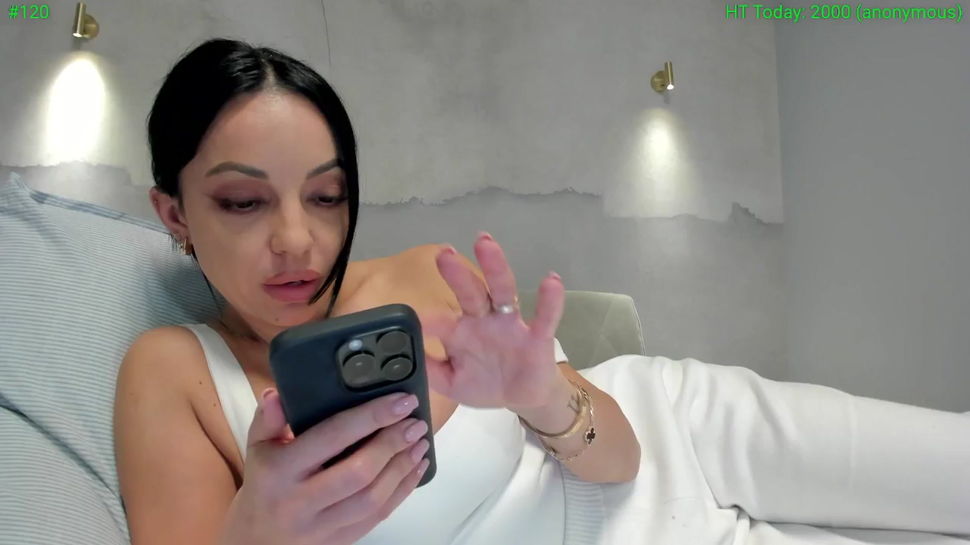 Gallery image thumbnail from girlboss's myfreecams stream on, 01/22/2025, 21:00 image 14 of 20