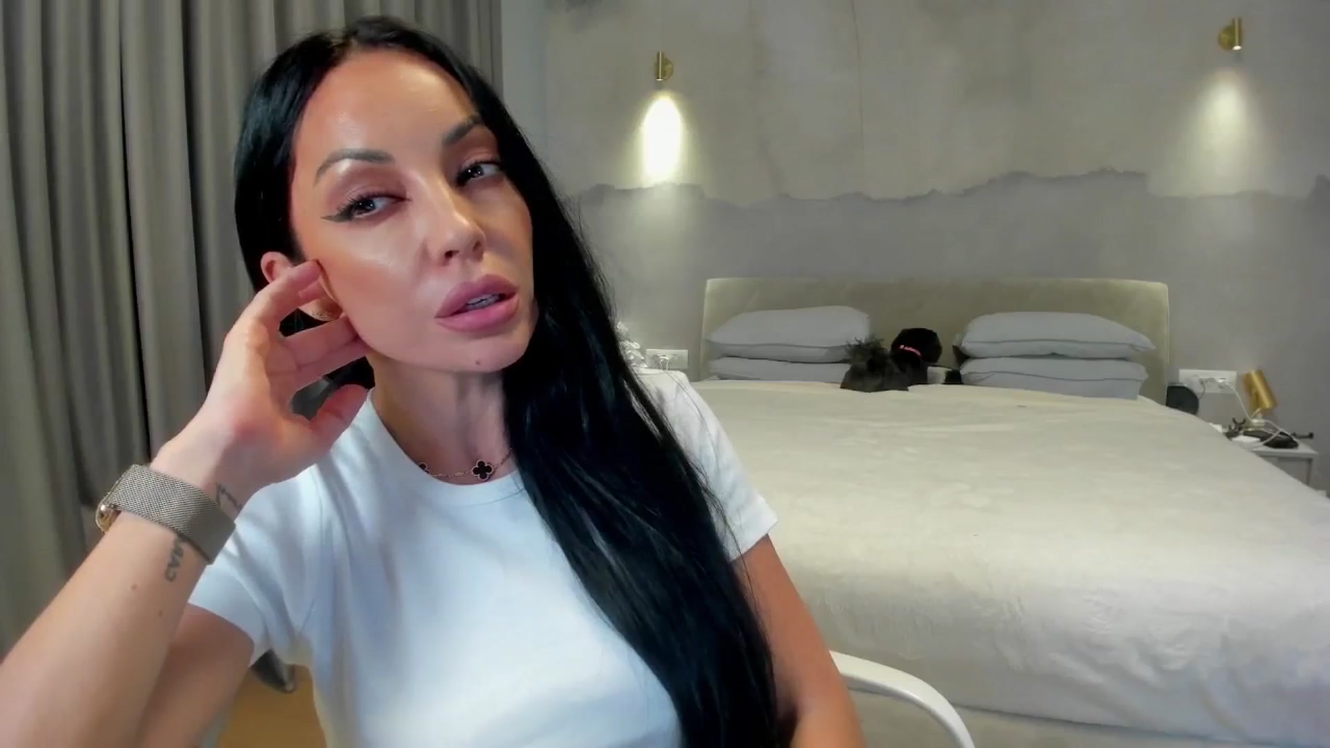 Gallery image thumbnail from girlboss's myfreecams stream on, 01/08/2026, 19:33 image 20 of 20