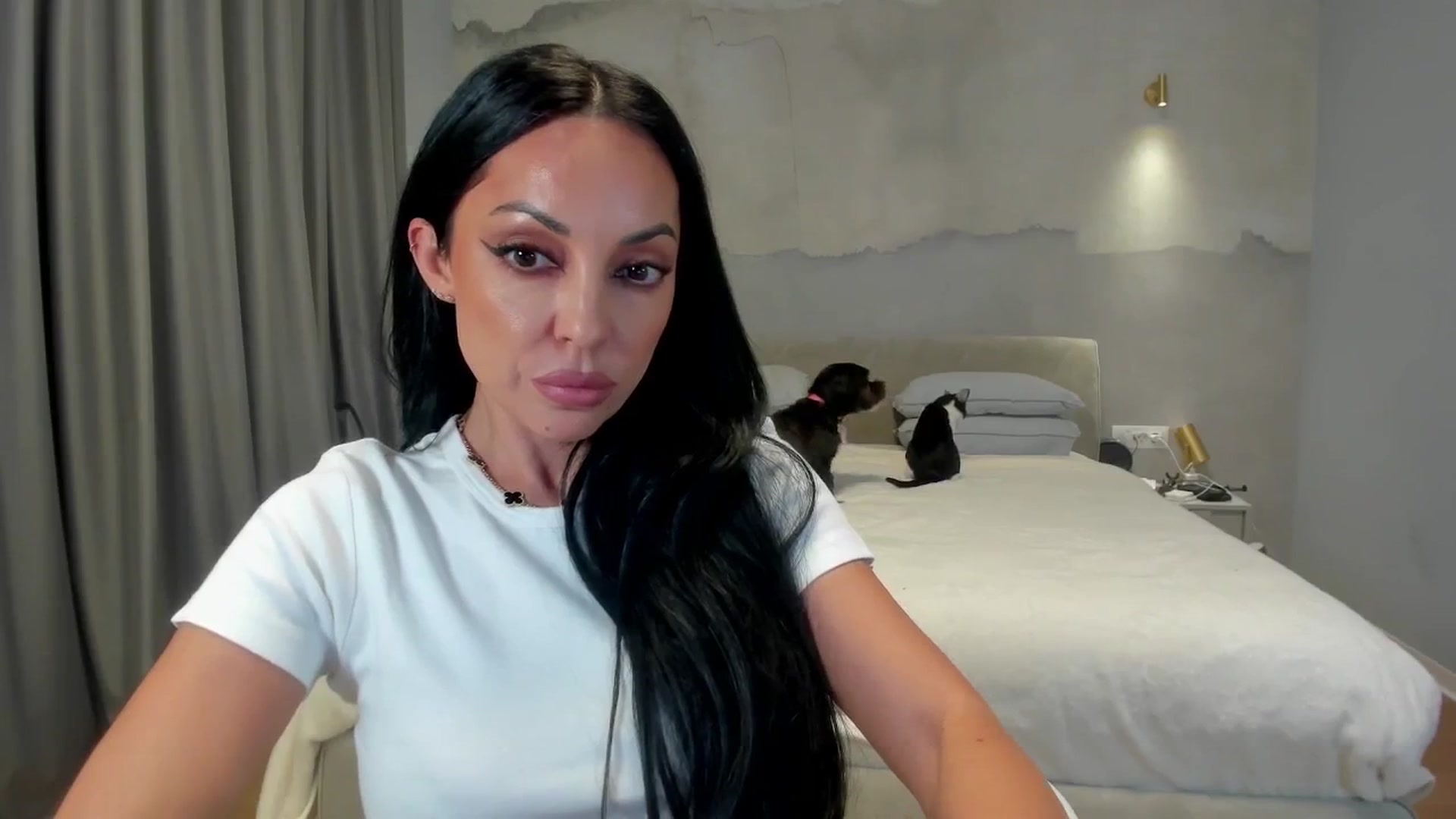 Gallery image thumbnail from girlboss's myfreecams stream on, 01/08/2026, 19:33 image 16 of 20
