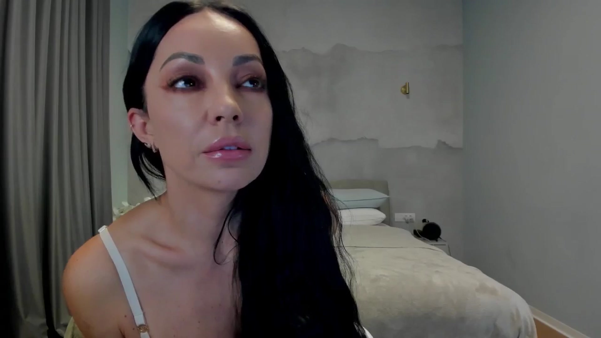 Gallery image thumbnail from girlboss's myfreecams stream on, 05/04/2026, 07:21 image 11 of 20