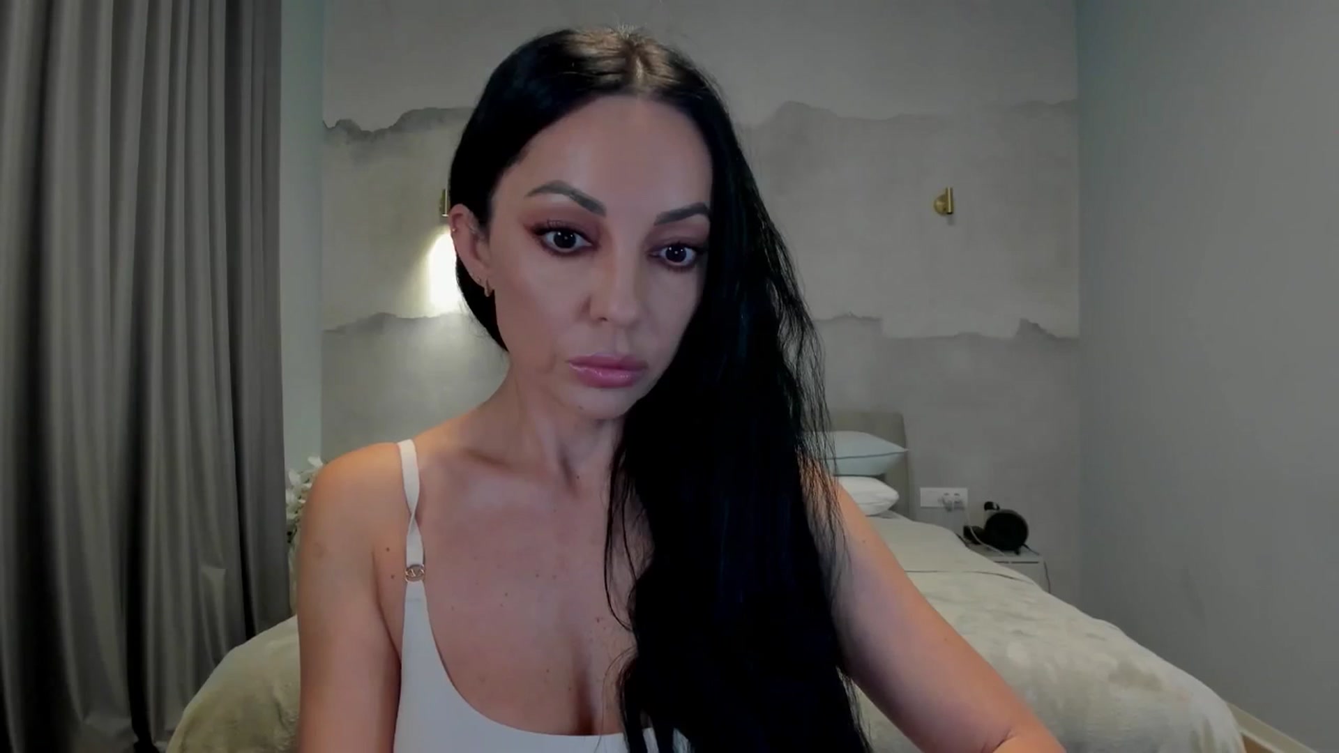 Gallery image thumbnail from girlboss's myfreecams stream on, 05/04/2026, 07:21 image 4 of 20