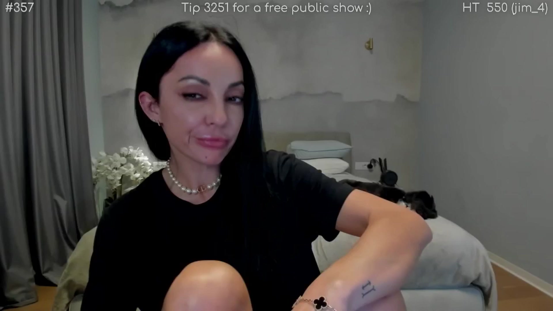 Gallery image thumbnail from girlboss's myfreecams stream on, 05/04/2026, 18:34 image 15 of 20