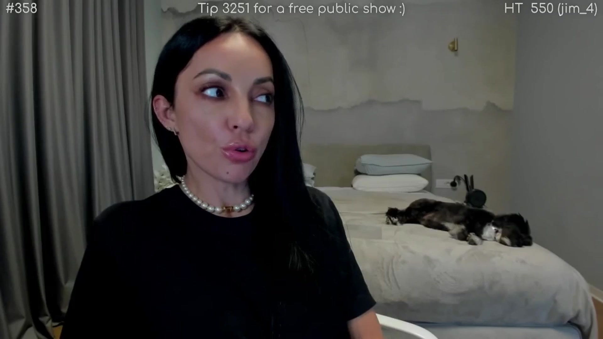 Gallery image thumbnail from girlboss's myfreecams stream on, 05/04/2026, 18:34 image 16 of 20