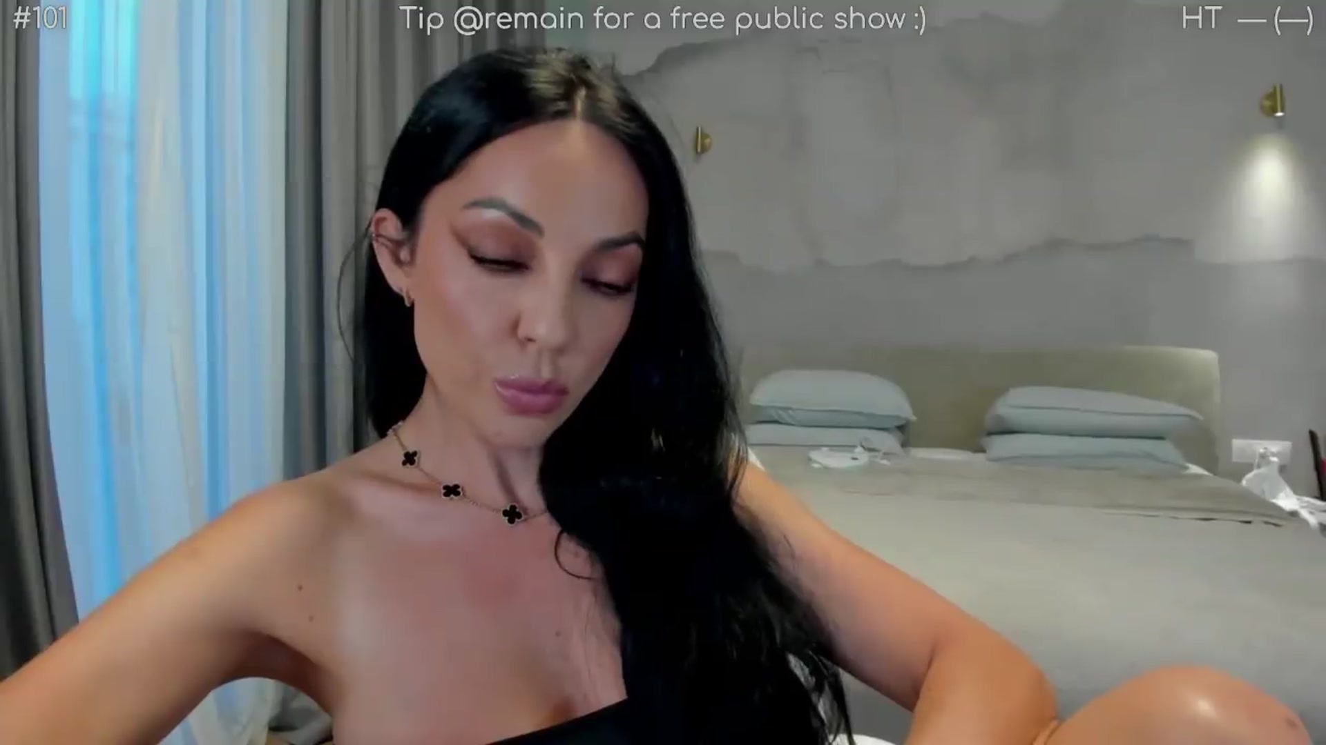 Gallery image thumbnail from girlboss's myfreecams stream on, 05/19/2026, 17:22 image 13 of 20