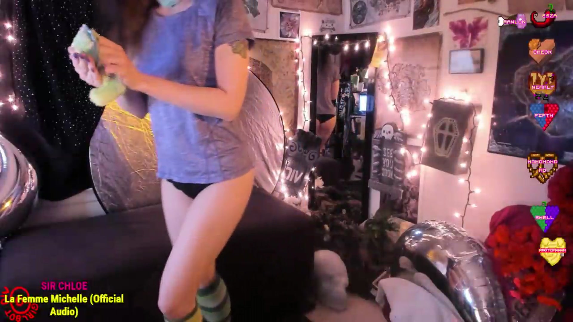 Gallery image thumbnail from girlbot's myfreecams stream on, 05/10/2026, 04:05 image 14 of 20