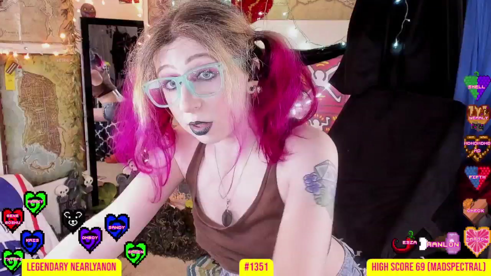 Gallery image thumbnail from girlbotDiv's myfreecams stream on, 07/21/2025, 01:50 image 2 of 20