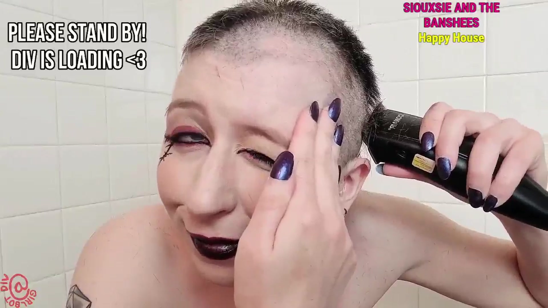 Gallery image thumbnail from girlbotDiv's myfreecams stream on, 08/17/2025, 03:43 image 9 of 20