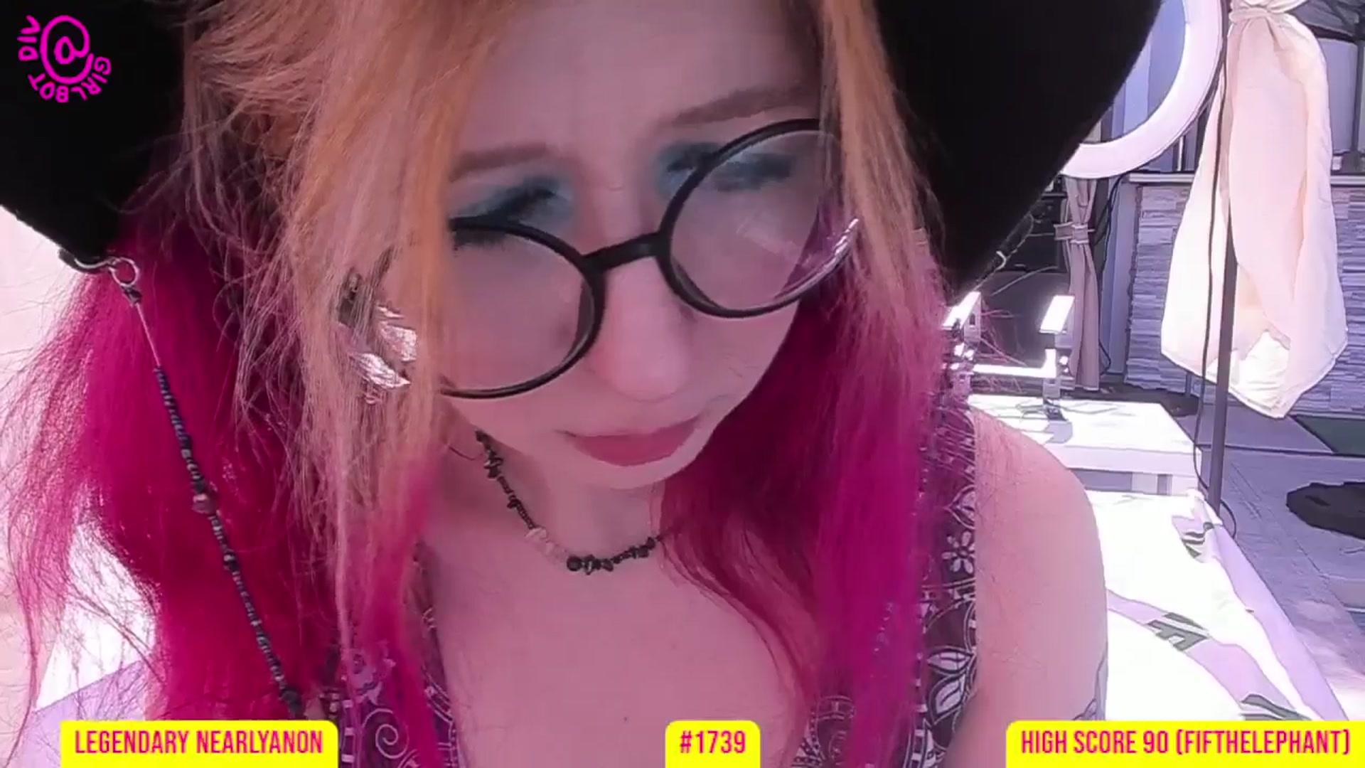 Gallery image thumbnail from girlbotDiv's myfreecams stream on, 10/07/2025, 21:24 image 6 of 20