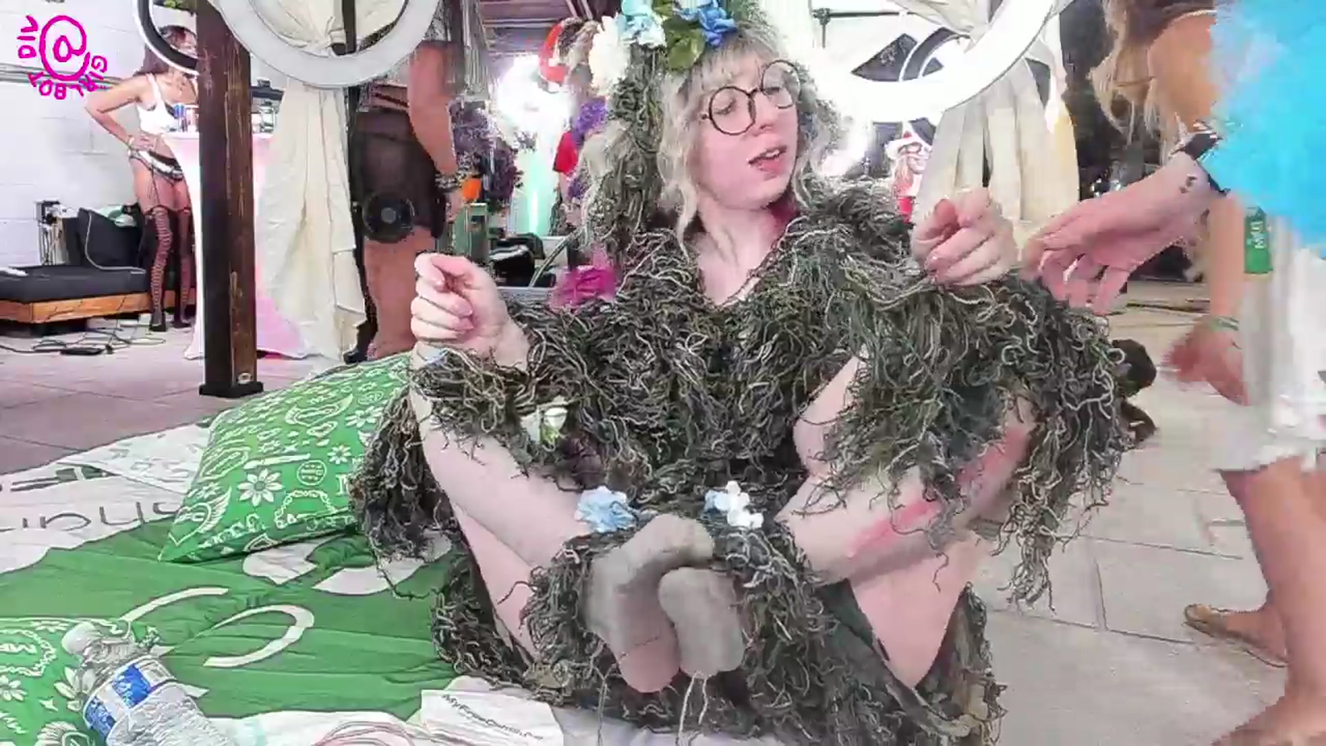 Gallery image thumbnail from girlbotDiv's myfreecams stream on, 10/09/2025, 03:21 image 11 of 20