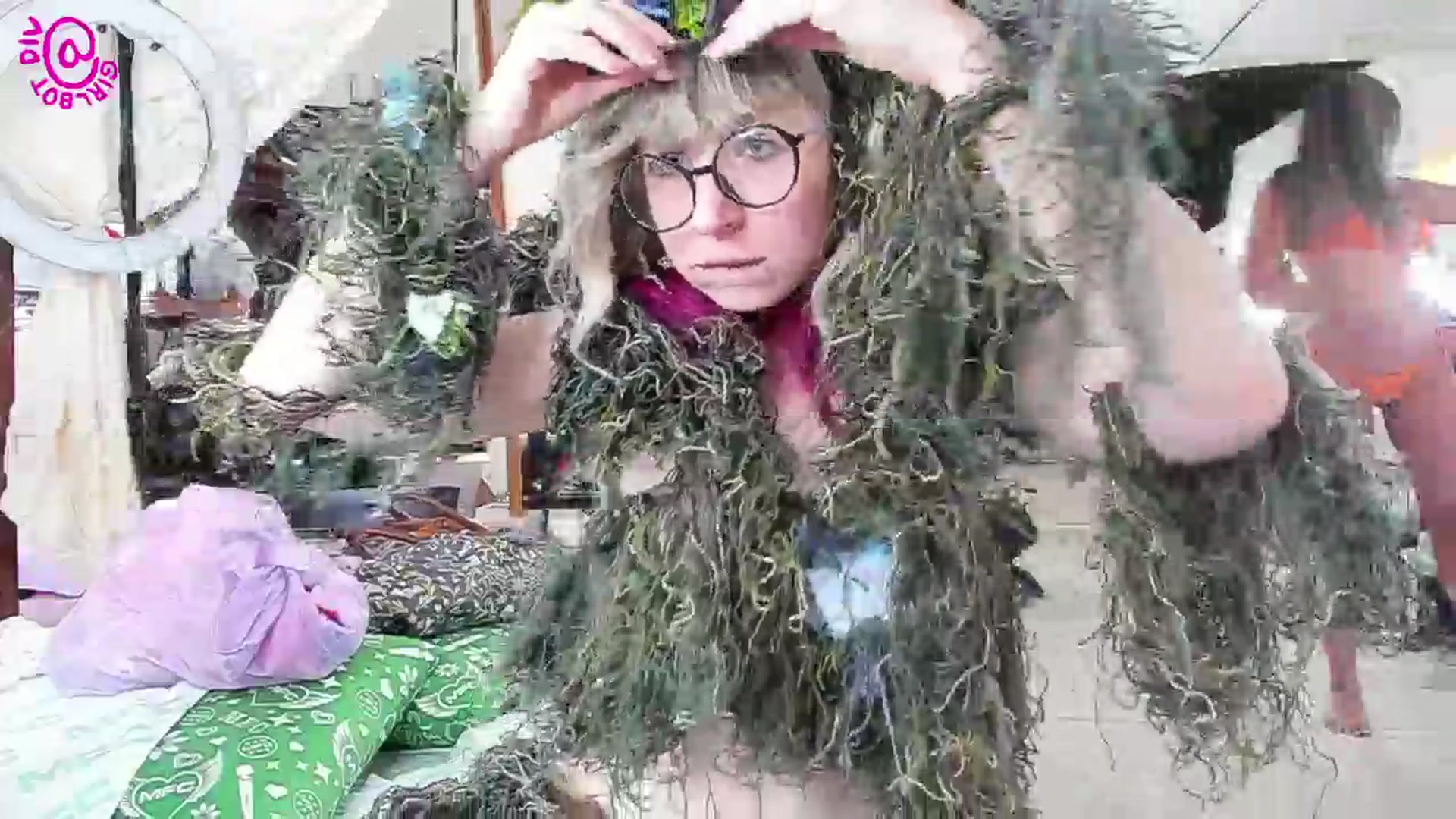 Gallery image thumbnail from girlbotDiv's myfreecams stream on, 10/09/2025, 03:21 image 14 of 20