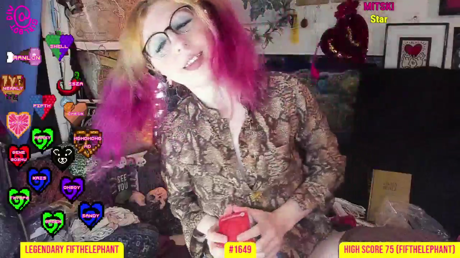 Gallery image thumbnail from girlbotDiv's myfreecams stream on, 10/12/2025, 01:35 image 8 of 20