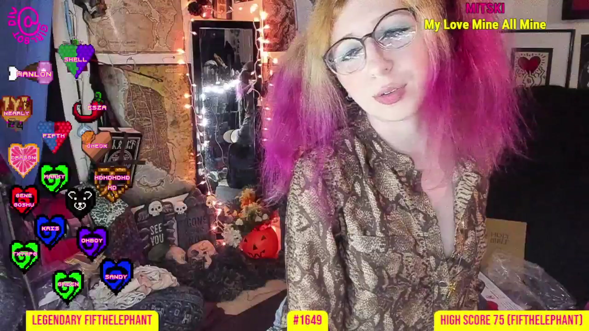 Gallery image thumbnail from girlbotDiv's myfreecams stream on, 10/12/2025, 01:35 image 7 of 20