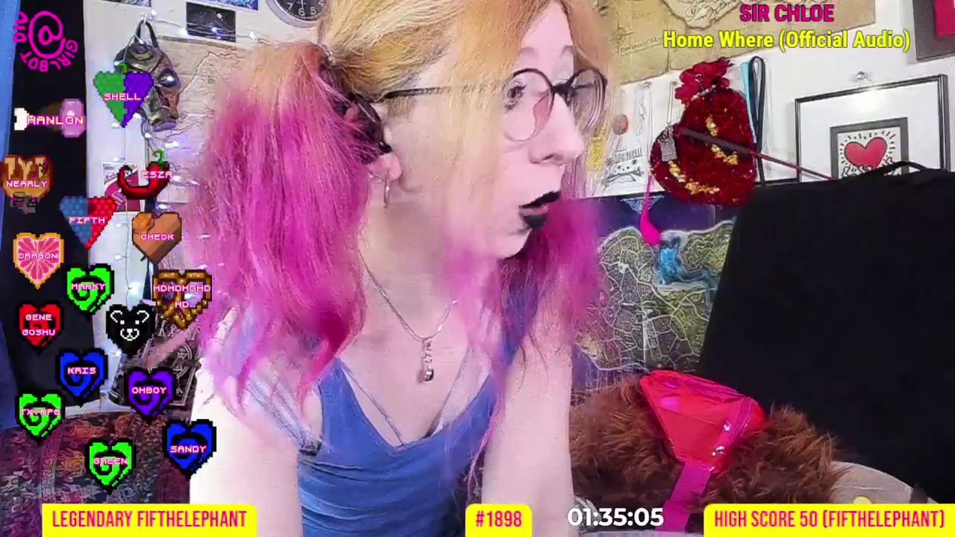 Gallery image thumbnail from girlbotDiv's myfreecams stream on, 10/19/2025, 22:17 image 14 of 20