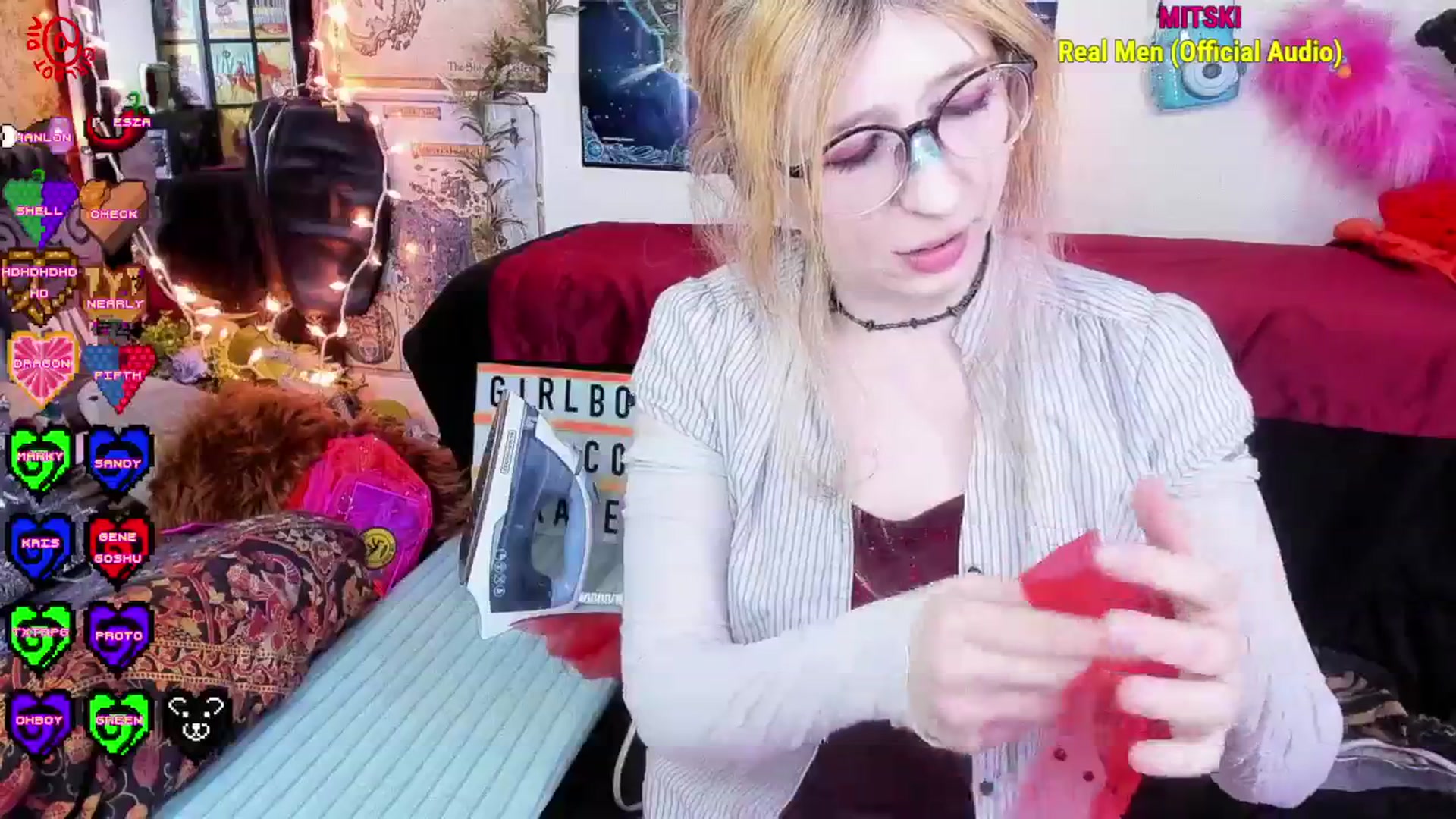 Gallery image thumbnail from girlbotDiv's myfreecams stream on, 12/04/2025, 03:45 image 12 of 20