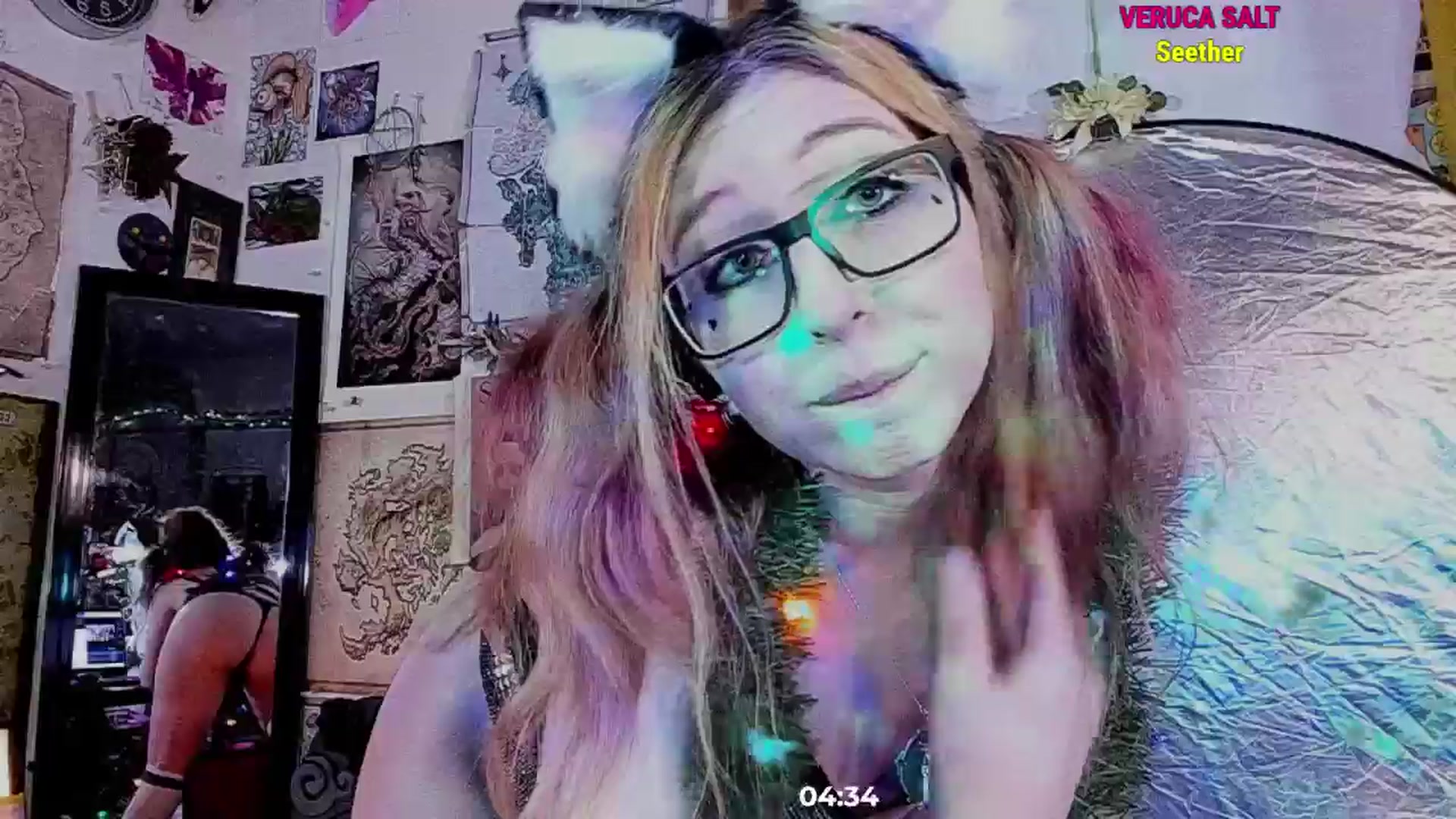 Gallery image thumbnail from girlbotDiv's myfreecams stream on, 12/26/2025, 02:07 image 14 of 20