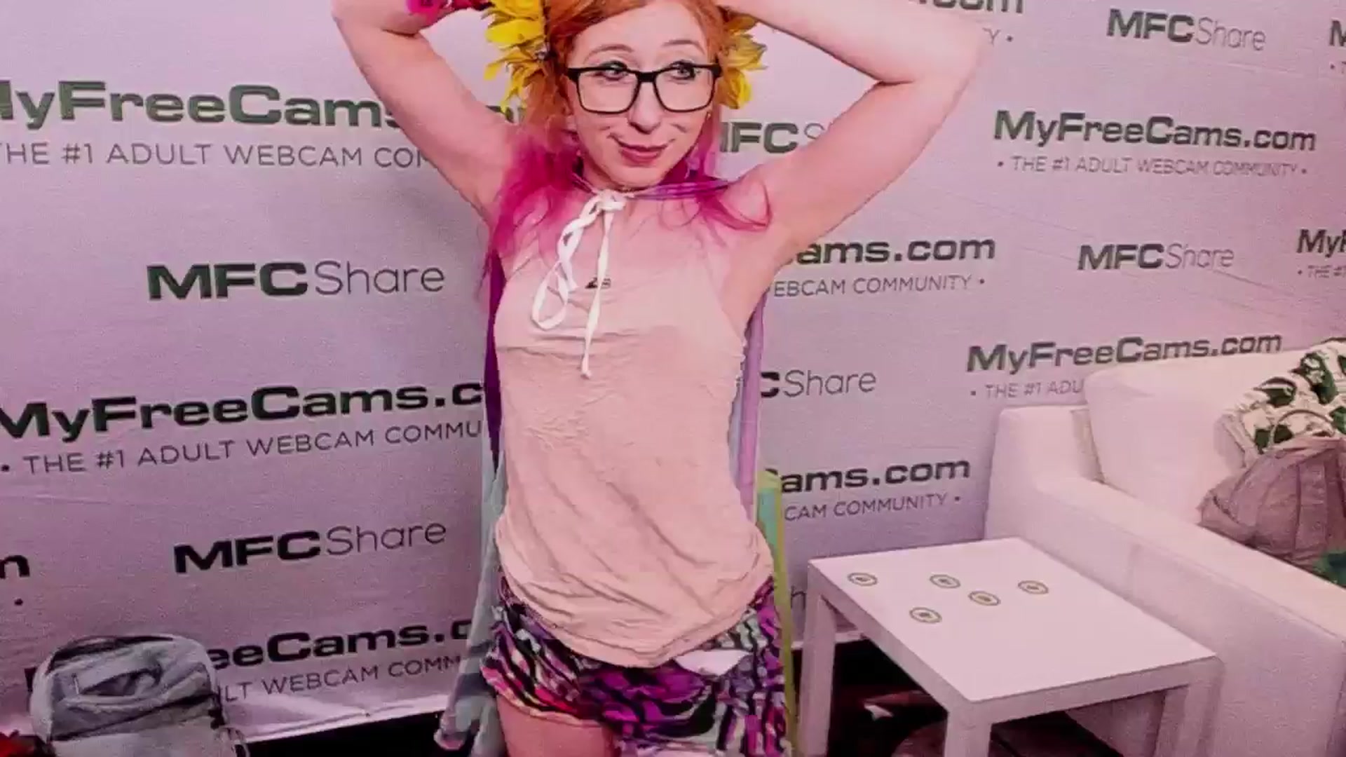 Gallery image thumbnail from girlbotDiv's myfreecams stream on, 01/22/2026, 01:42 image 15 of 20