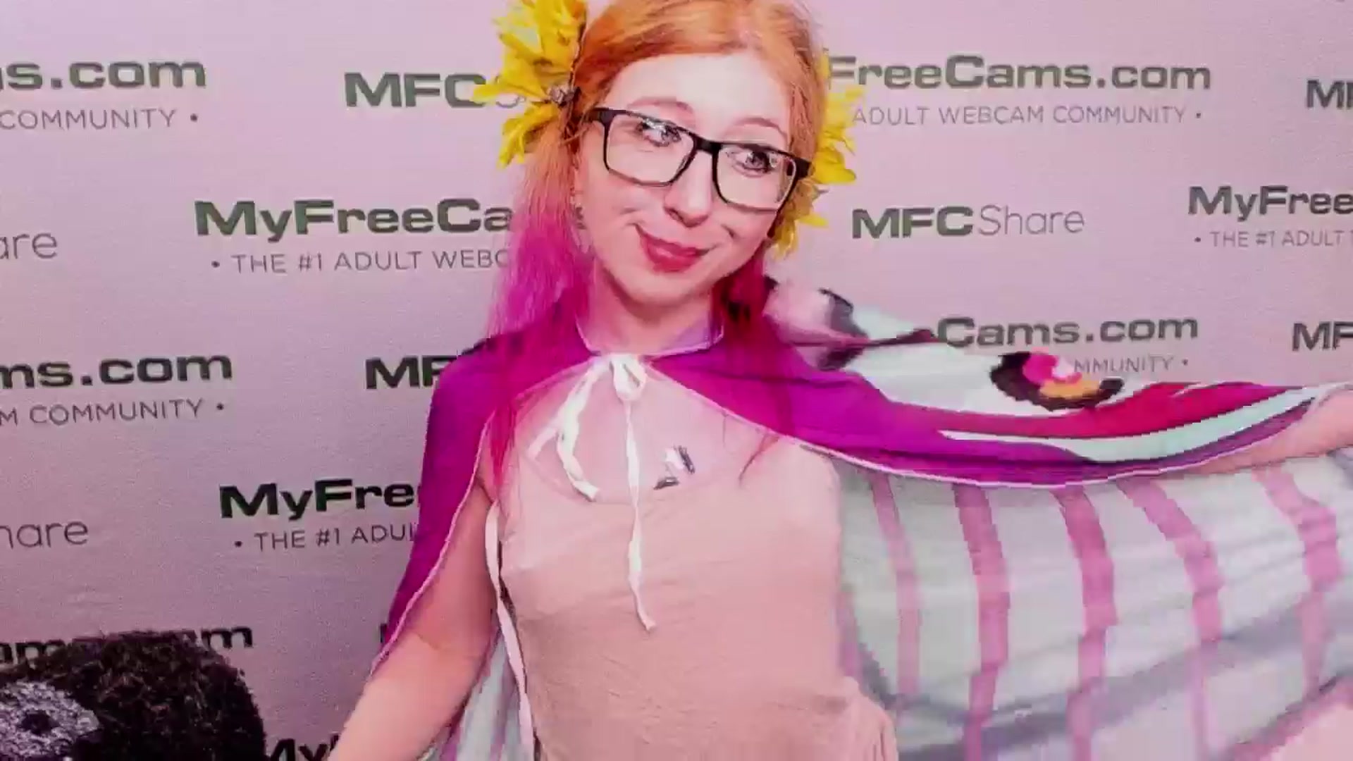 Gallery image thumbnail from girlbotDiv's myfreecams stream on, 01/22/2026, 02:29 image 17 of 20