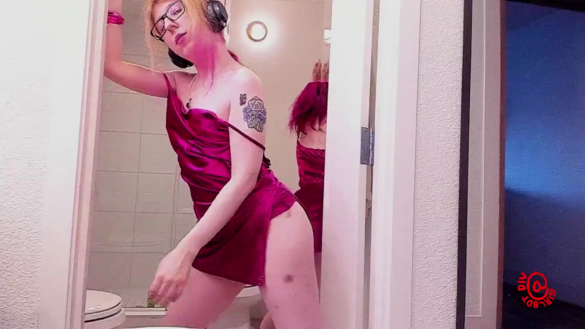 Gallery image thumbnail from girlbotDiv's myfreecams stream on, 01/25/2026, 02:14 image 8 of 20