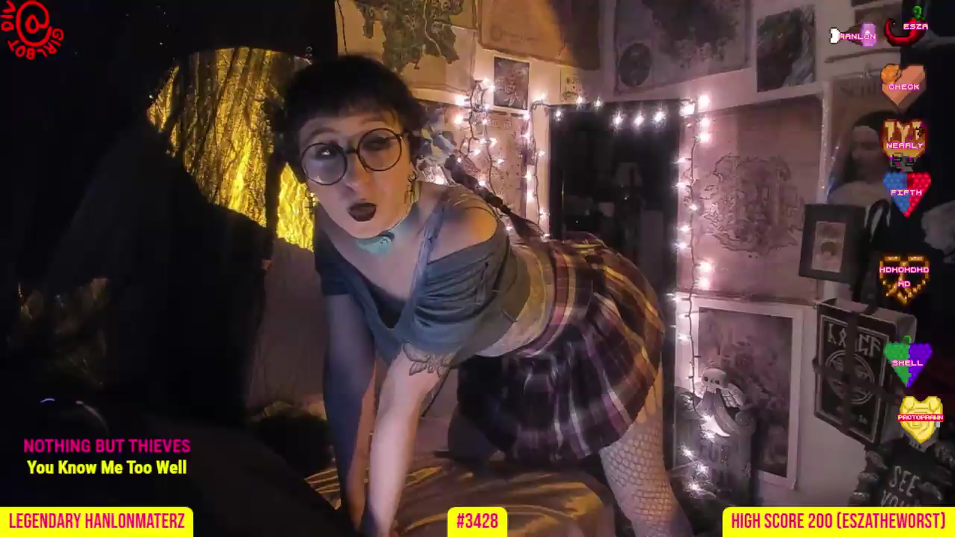 Gallery image thumbnail from girlbotDiv's myfreecams stream on, 07/12/2026, 02:15 image 14 of 20