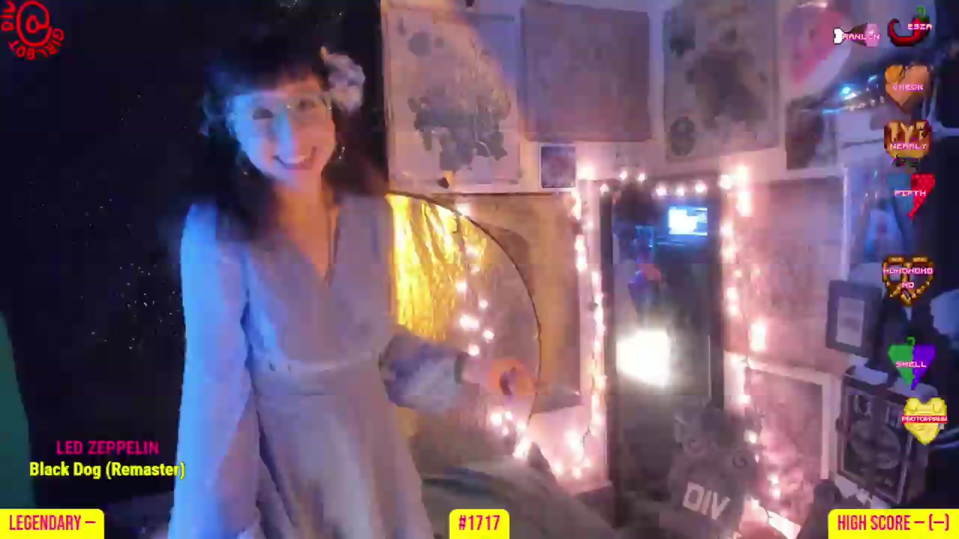 Gallery image thumbnail from girlbotDiv's myfreecams stream on, 07/30/2026, 01:54 image 14 of 20