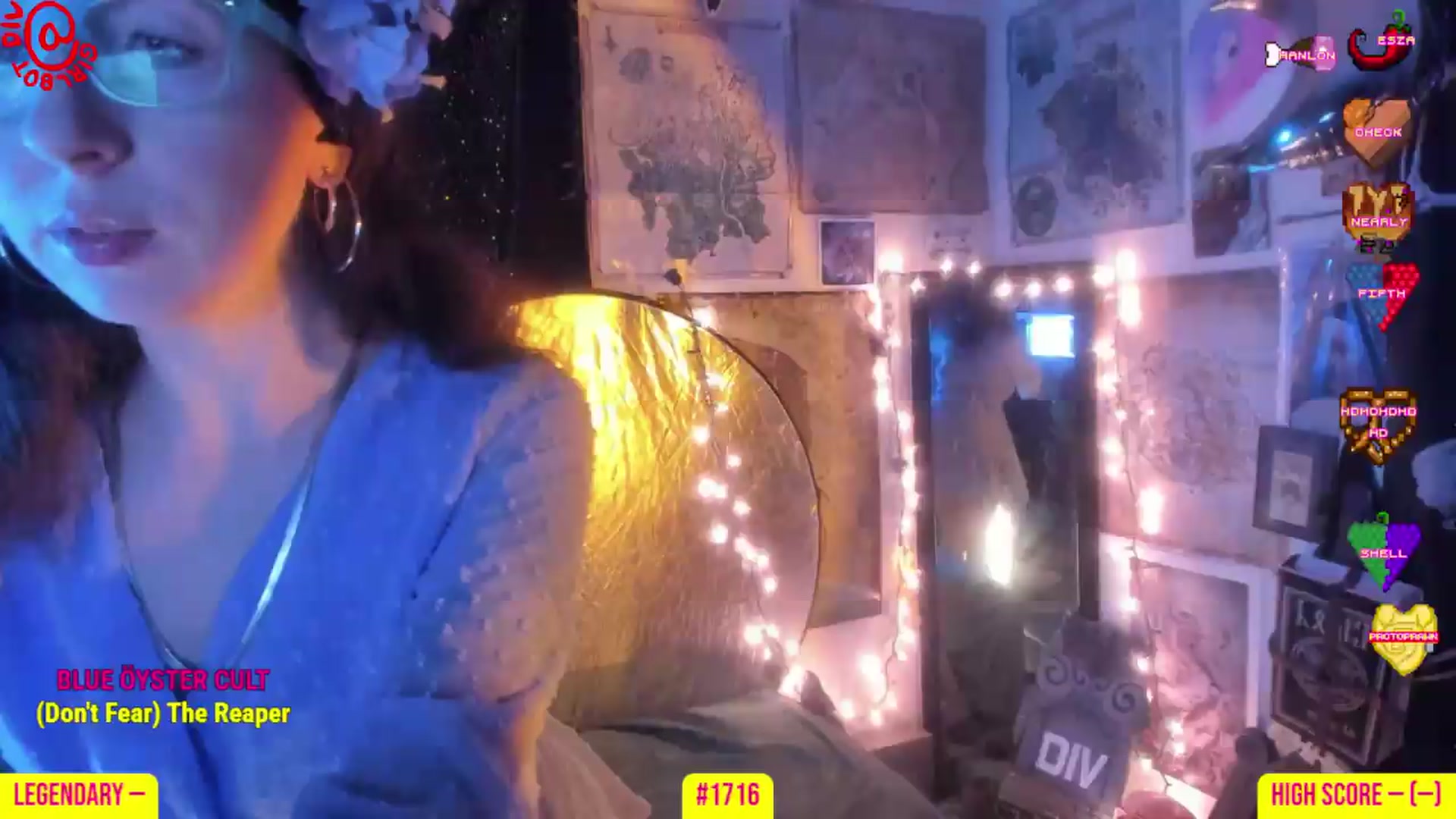 Gallery image thumbnail from girlbotDiv's myfreecams stream on, 07/30/2026, 01:54 image 10 of 20