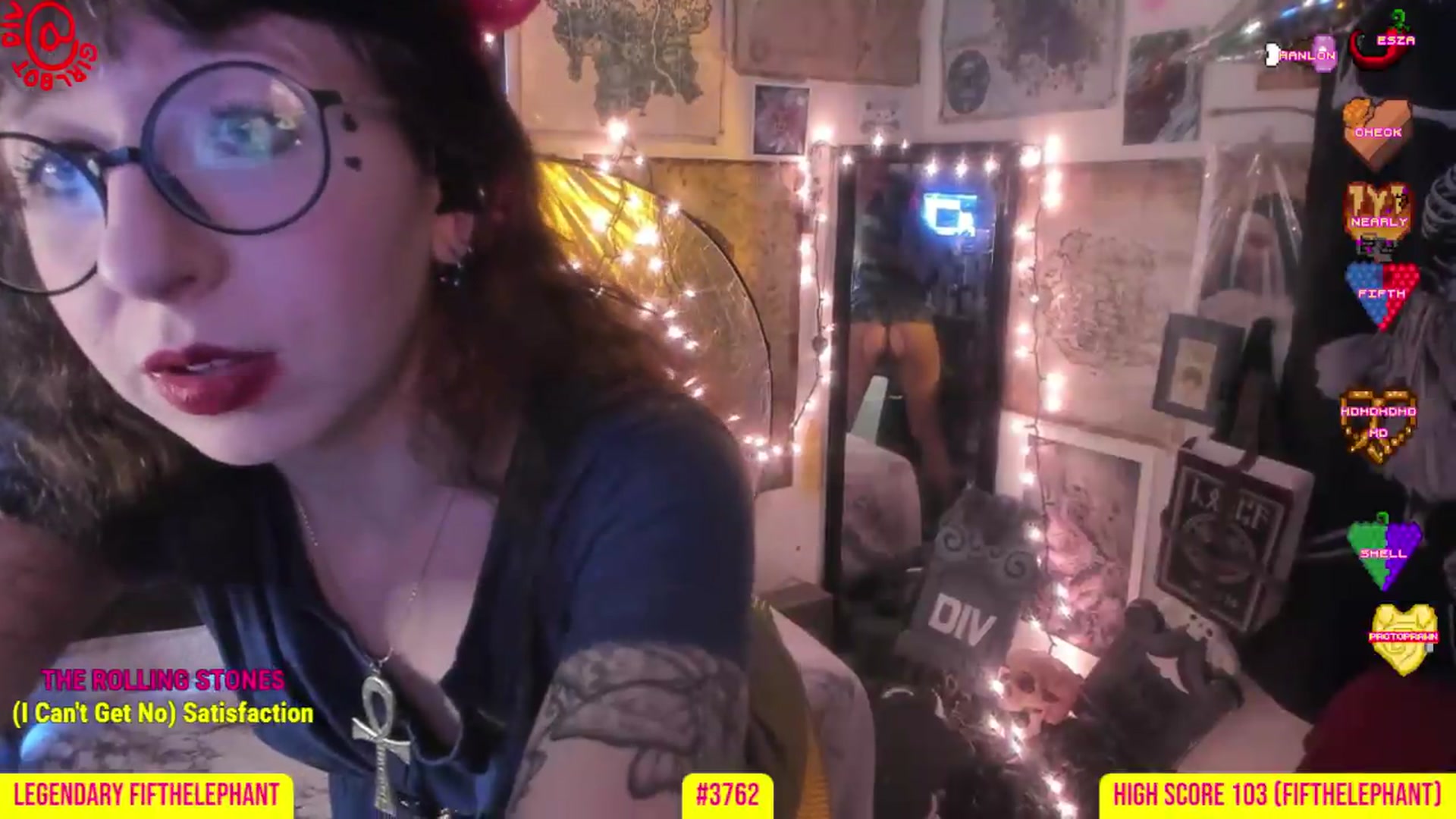 Gallery image thumbnail from girlbotDiv's myfreecams stream on, 08/06/2026, 21:11 image 19 of 20
