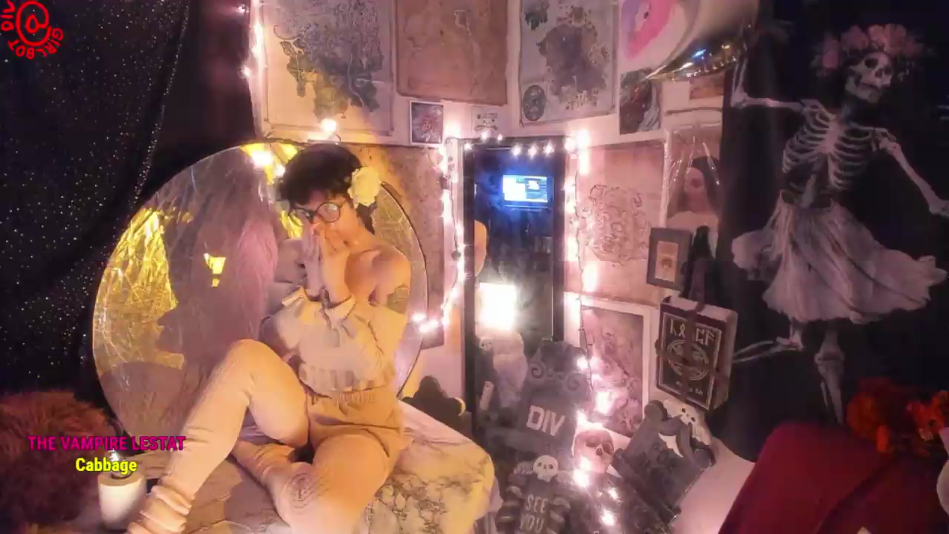 Gallery image thumbnail from girlbotDiv's myfreecams stream on, 08/13/2026, 01:30 image 16 of 20