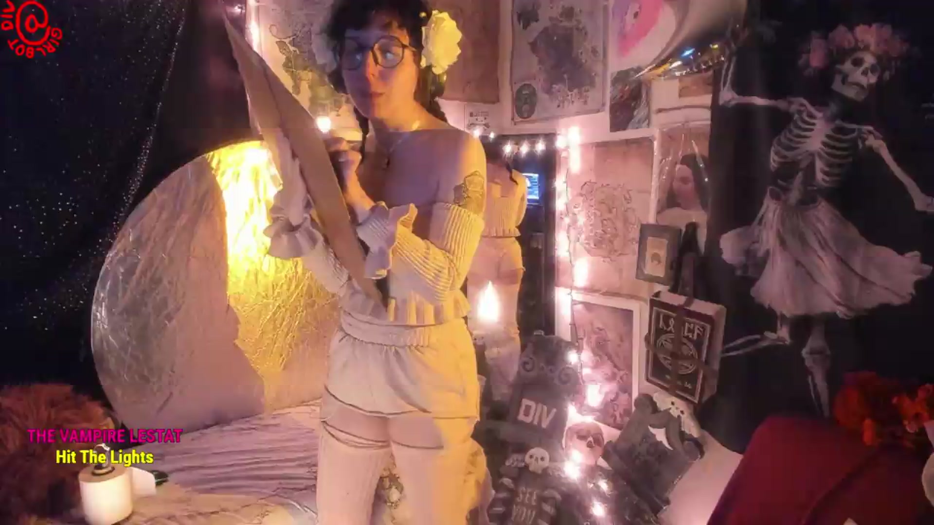 Gallery image thumbnail from girlbotDiv's myfreecams stream on, 08/13/2026, 01:30 image 15 of 20