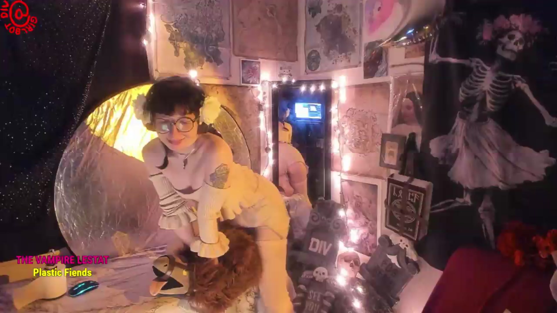 Gallery image thumbnail from girlbotDiv's myfreecams stream on, 08/13/2026, 01:30 image 9 of 20