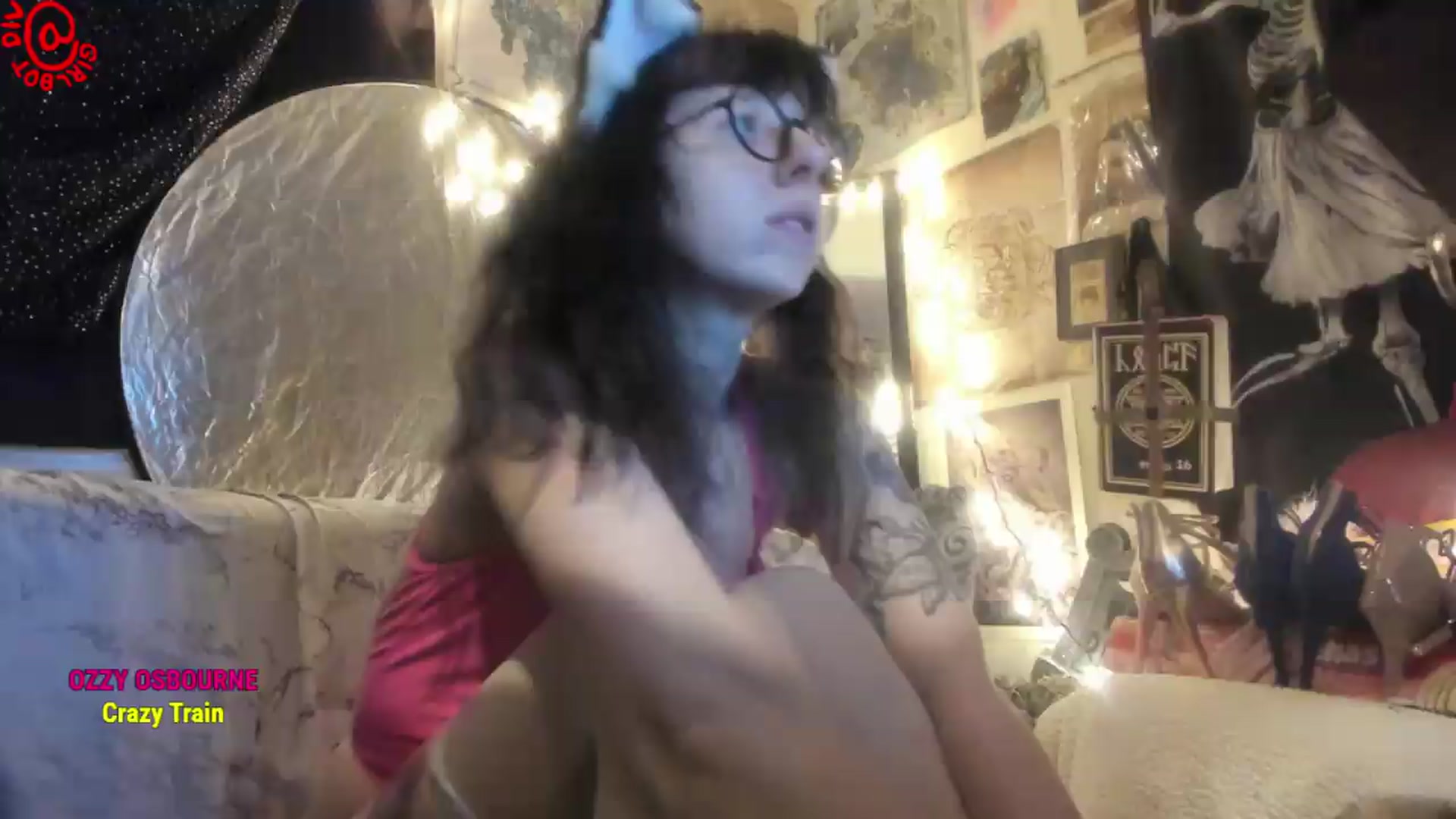 Gallery image thumbnail from girlbotDiv's myfreecams stream on, 08/16/2026, 04:38 image 13 of 20