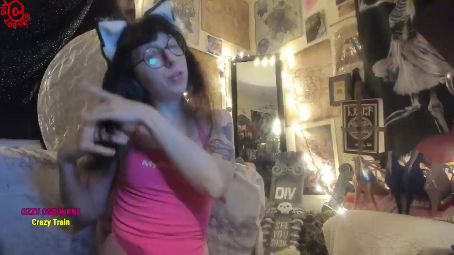 Gallery image thumbnail from girlbotDiv's myfreecams stream on, 08/16/2026, 04:38 image 12 of 20