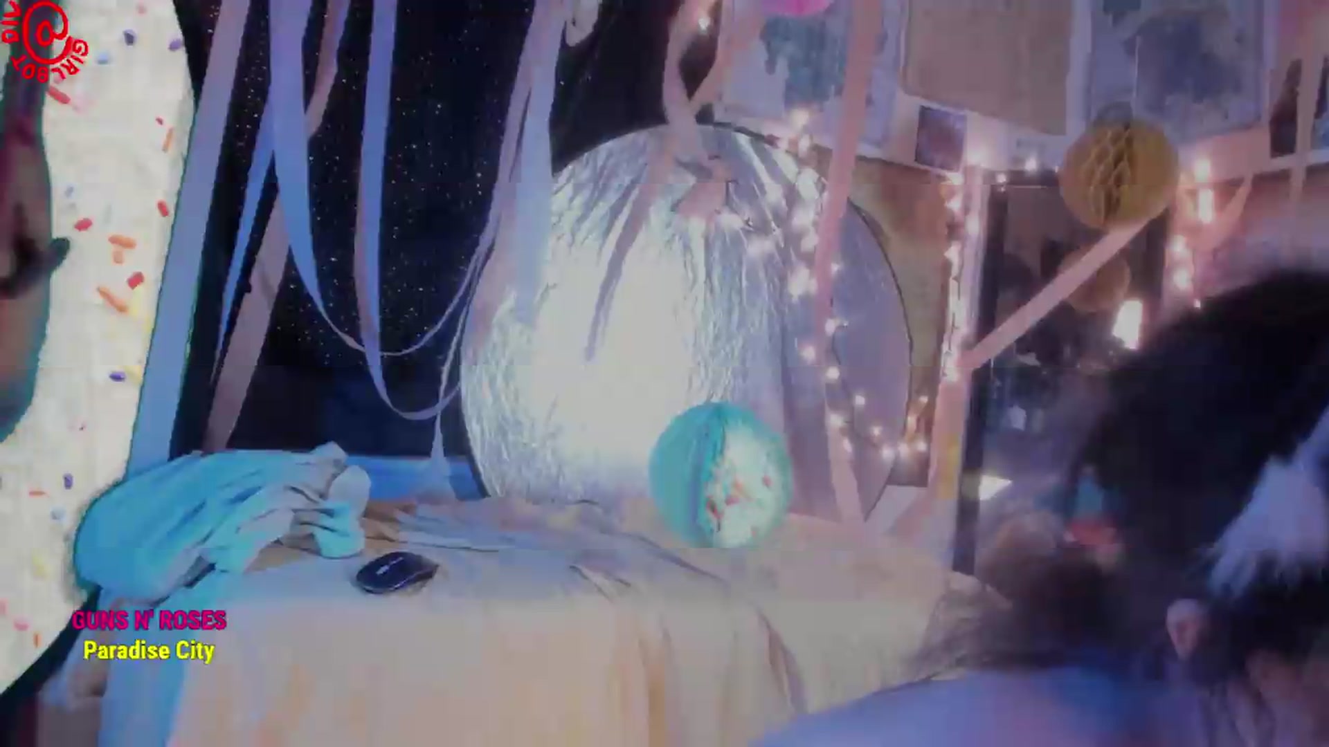 Gallery image thumbnail from girlbotDiv's myfreecams stream on, 08/17/2026, 02:28 image 14 of 20