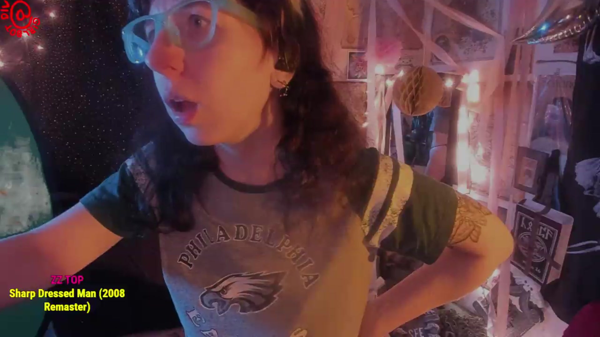 Gallery image thumbnail from girlbotDiv's myfreecams stream on, 08/20/2026, 02:53 image 19 of 20