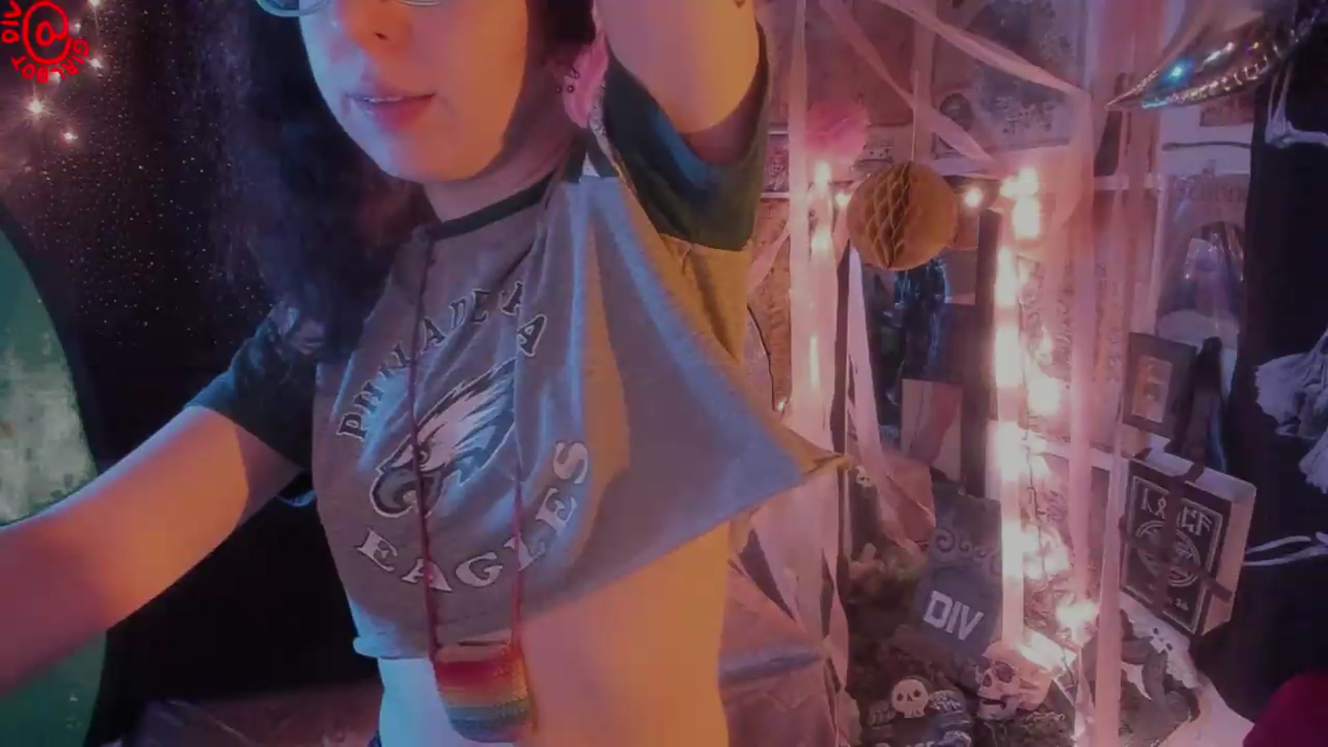 Gallery image thumbnail from girlbotDiv's myfreecams stream on, 08/20/2026, 02:53 image 4 of 20
