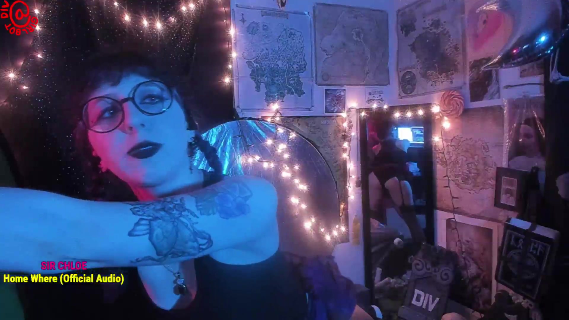 Gallery image thumbnail from girlbotDiv's myfreecams stream on, 08/22/2026, 23:04 image 15 of 20