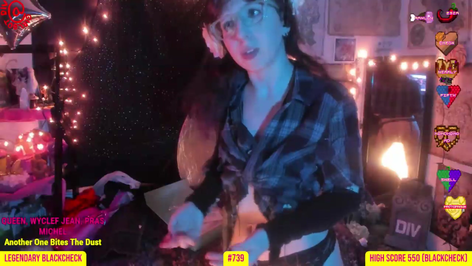 Gallery image thumbnail from girlbotDiv's myfreecams stream on, 09/10/2026, 03:12 image 12 of 20