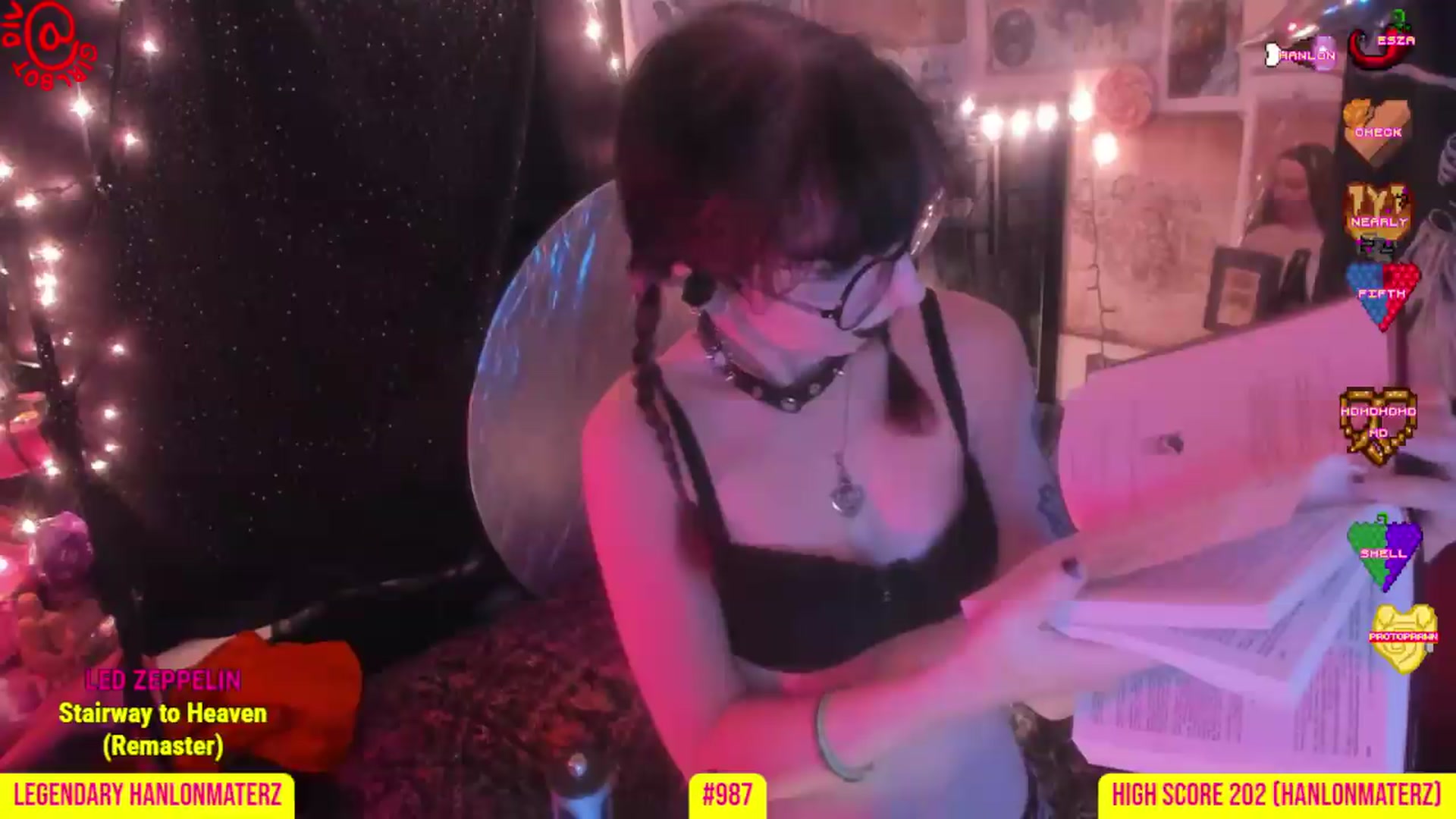 Gallery image thumbnail from girlbotDiv's myfreecams stream on, 09/13/2026, 24:01 image 18 of 20