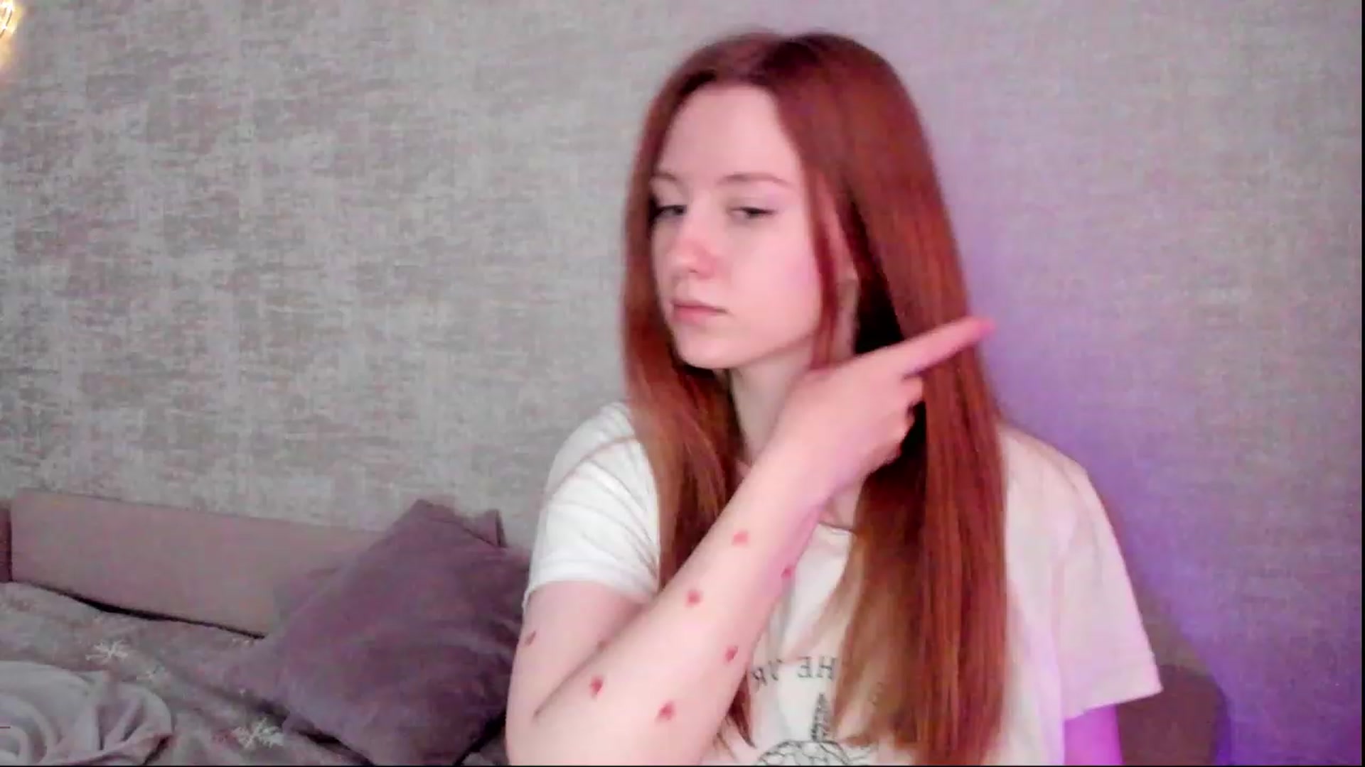 Gallery image thumbnail from girlyAlicey's myfreecams stream on, 03/15/2024, 04:47 image 11 of 20