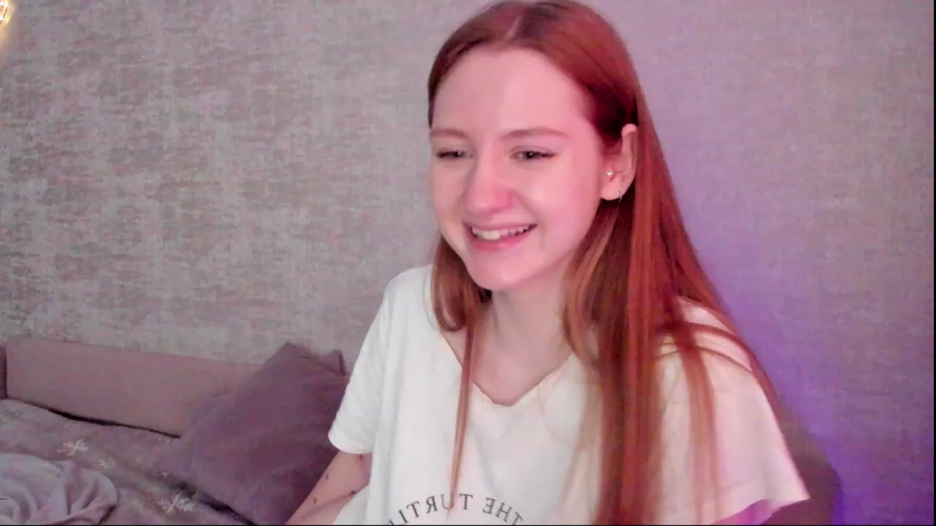 Gallery image thumbnail from girlyAlicey's myfreecams stream on, 03/15/2024, 04:47 image 17 of 20