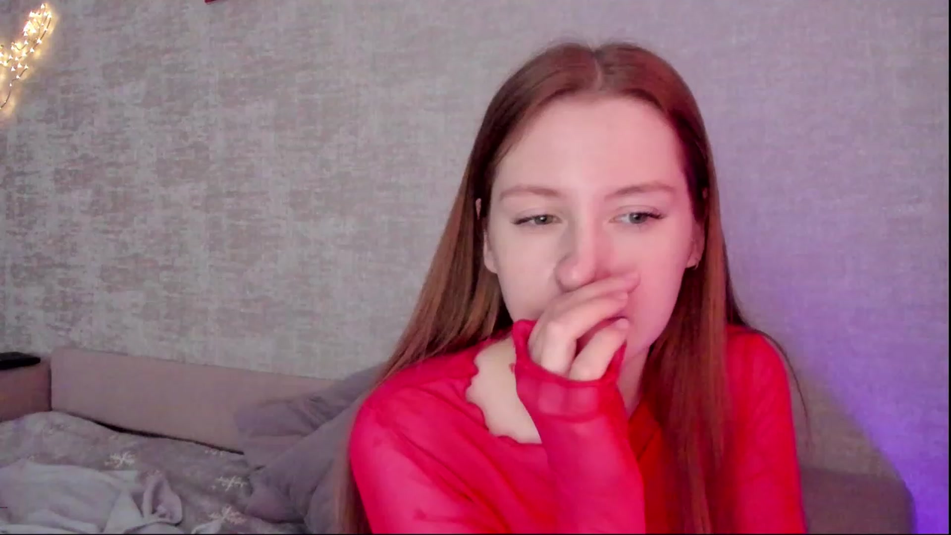 Gallery image thumbnail from girlyAlicey's myfreecams stream on, 03/15/2024, 04:47 image 6 of 20