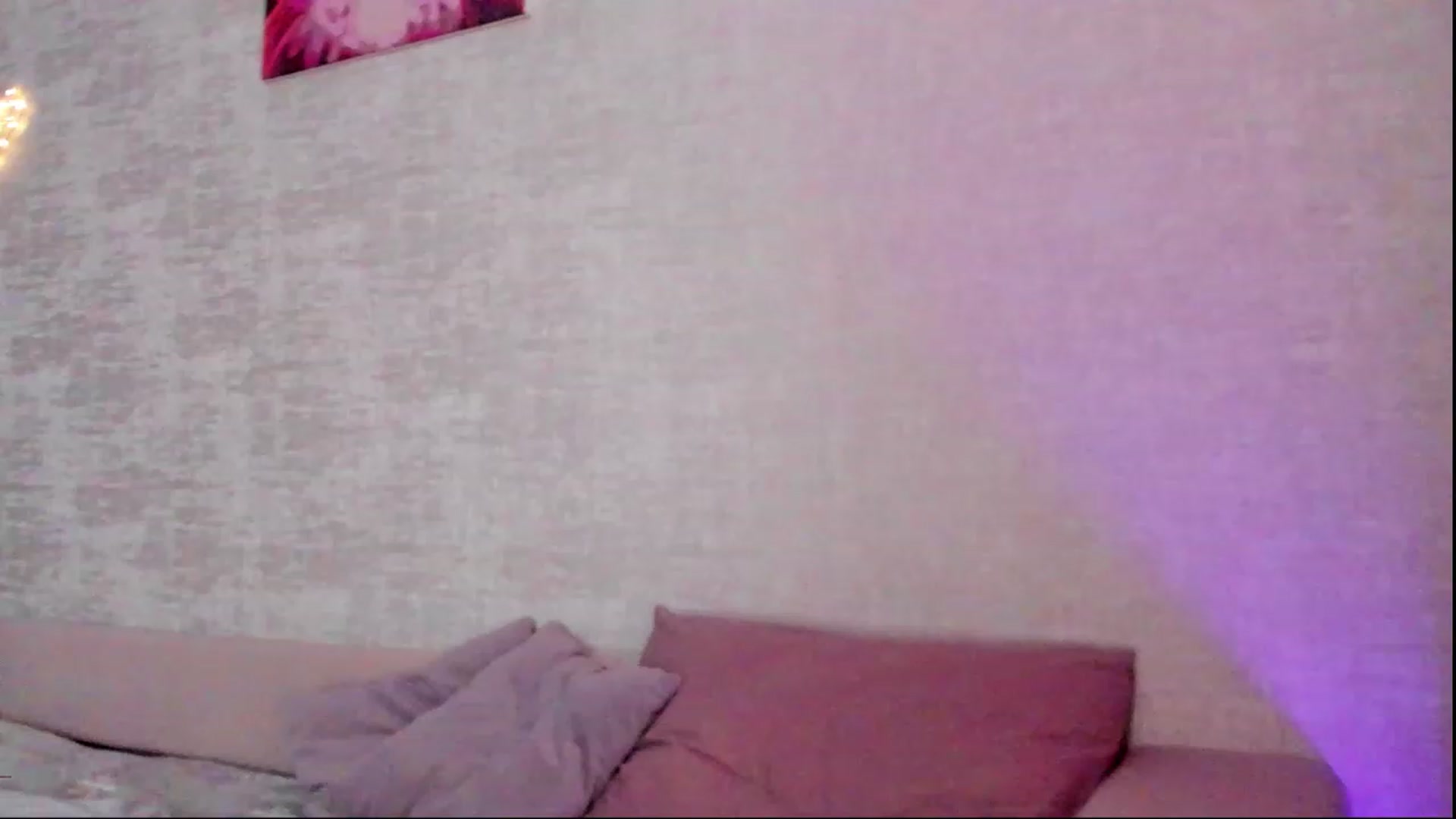 Gallery image thumbnail from girlyAlicey's myfreecams stream on, 03/15/2024, 04:47 image 4 of 20