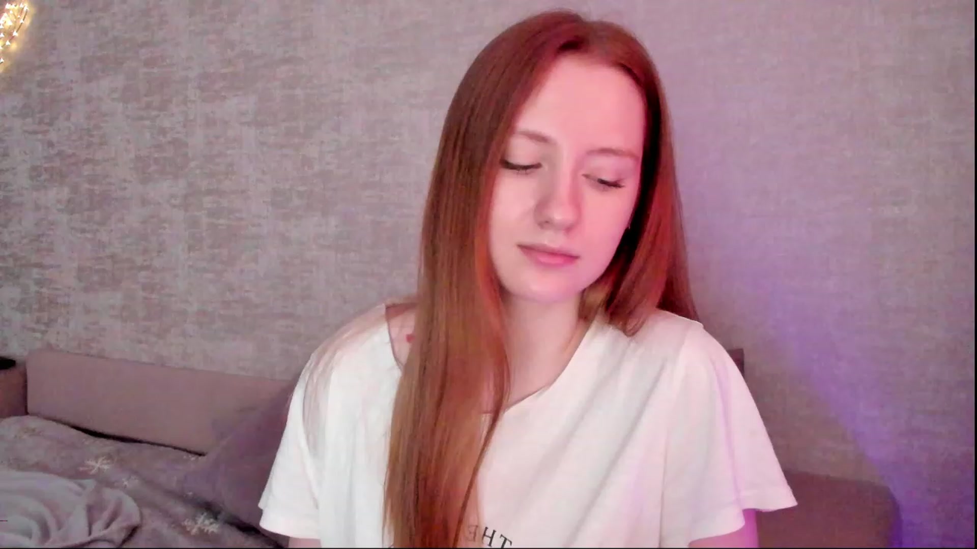 Gallery image thumbnail from girlyAlicey's myfreecams stream on, 03/15/2024, 05:16 image 3 of 20